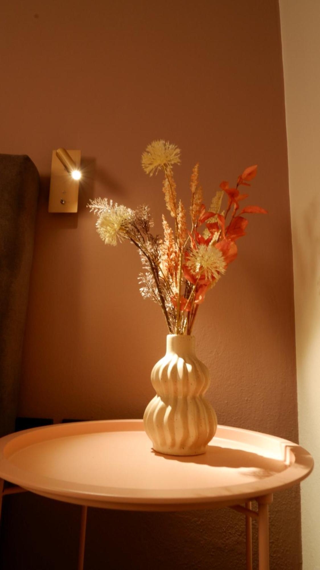 Less Is More Apartment Preveza Luaran gambar