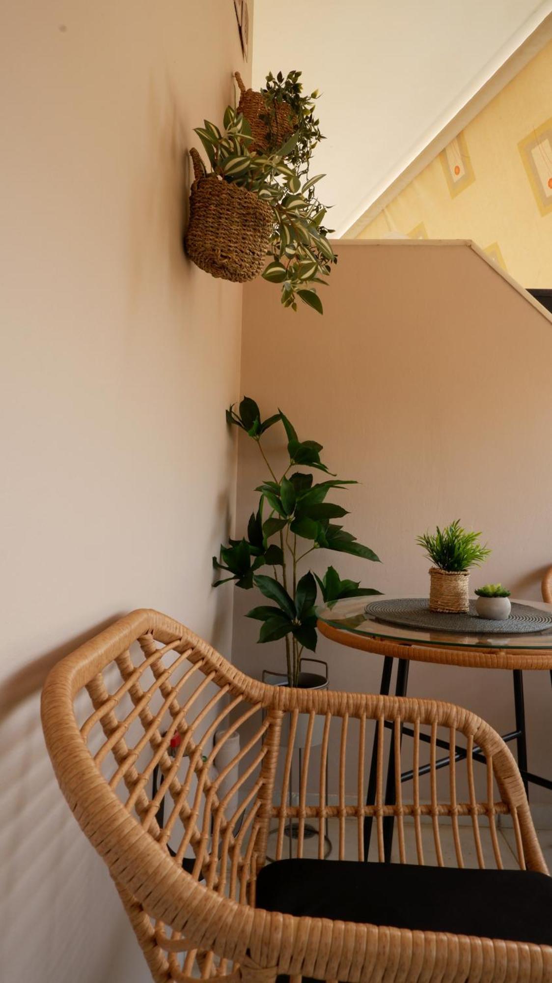 Less Is More Apartment Preveza Luaran gambar